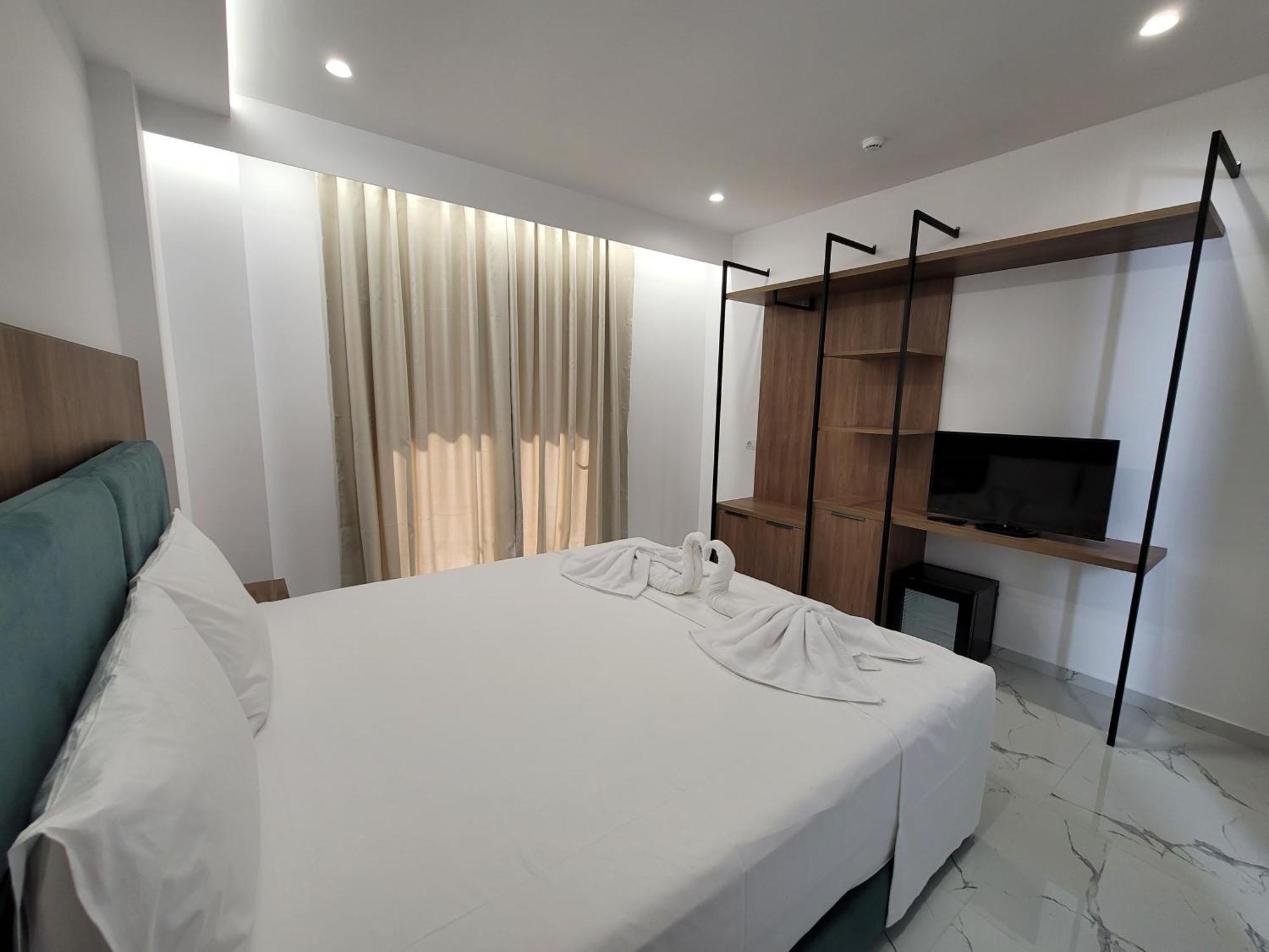 Prestige Hotel Ksamil Extérieur photo